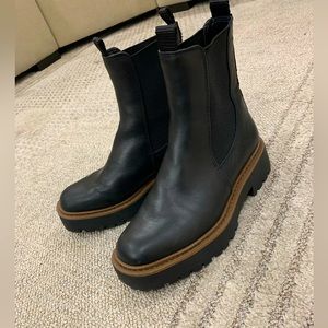Sam Edelman Laguna Chelsea booties, black leather, size 6, slightly worn